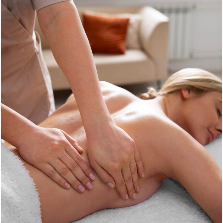 Masaje de Relajación (incluye masaje facial y aromaterapia ) 80 minutos